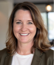 Kelly Doran Headshot