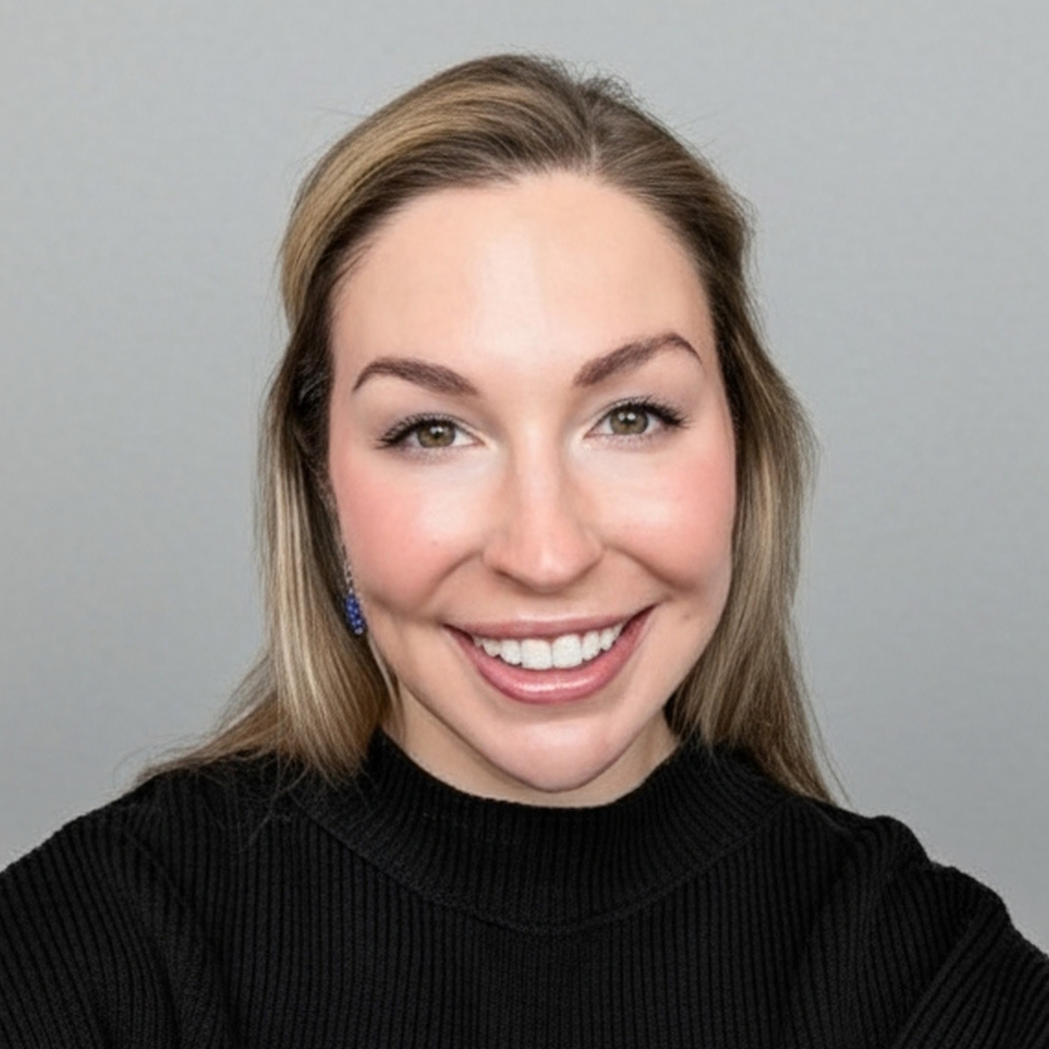 Oselinsky Headshot