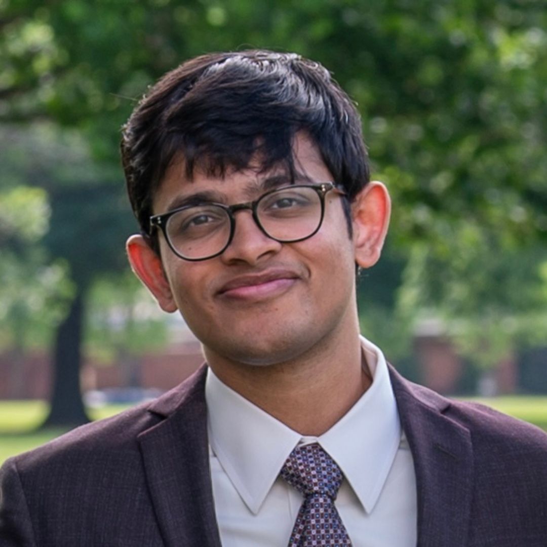 aneesh komanduri headshot