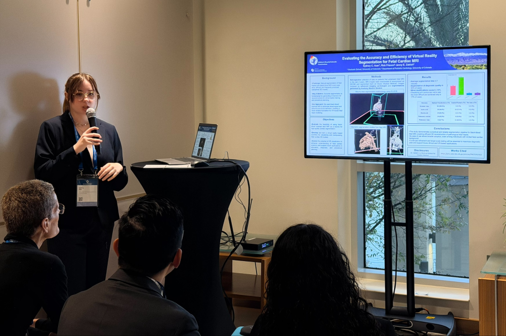 Sydney Azar Giving Oral Presentation at Conference