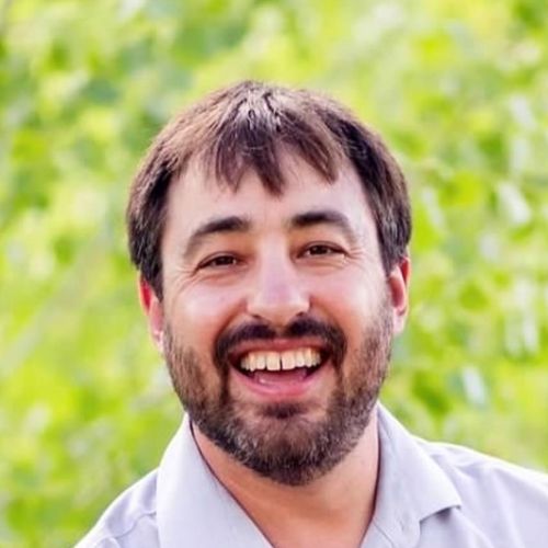 AJ Diamontopoulos headshot