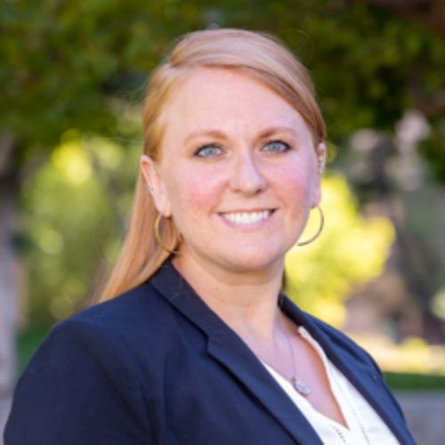 Kate Erickson headshot