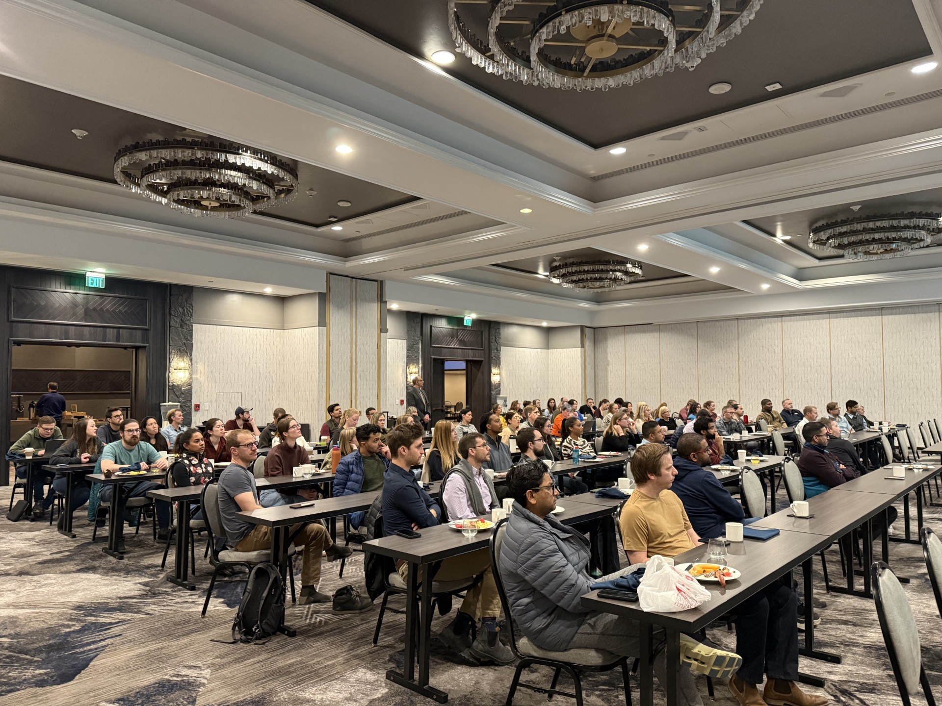 20254 Retreat Casual Photo