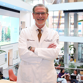 DeanSampsoninHealthSciencesBuilding