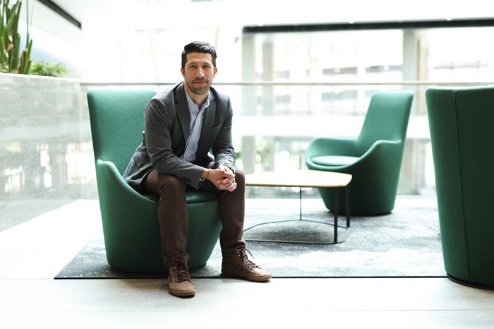 TylerAnstettDOAssociateProfessorDepartmentofMedicineDivisionofHospitalMedicineFacultySenatePresidentandMemberof2025RulesGovernanceCommitteeatUniversityofColoradoSchoolofMedicine