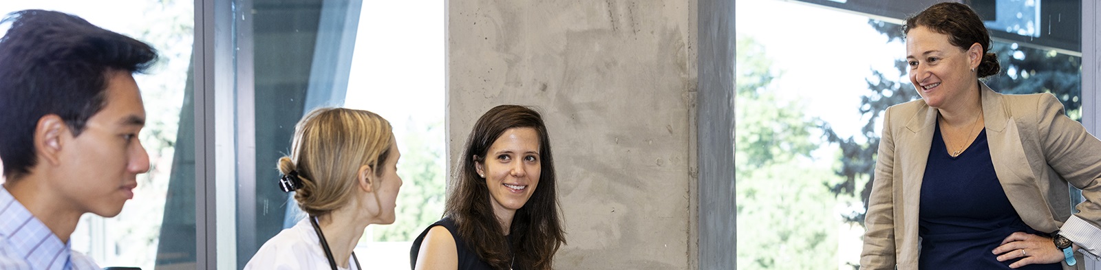 medstudentsinaclassroom