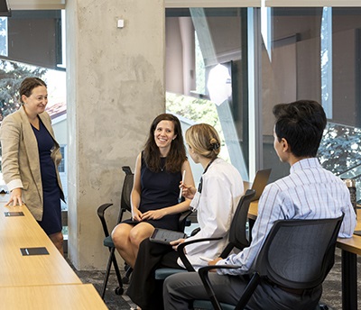 Studentsandteacherinclassroom