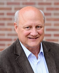 KentVoorheesheadshot