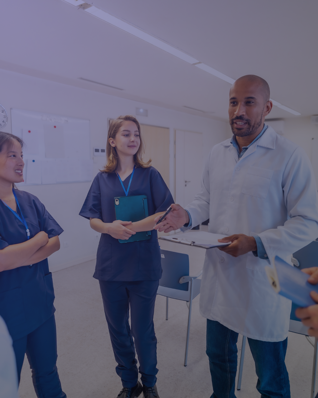 doctorinwhitecoatleadsastandupmeeting