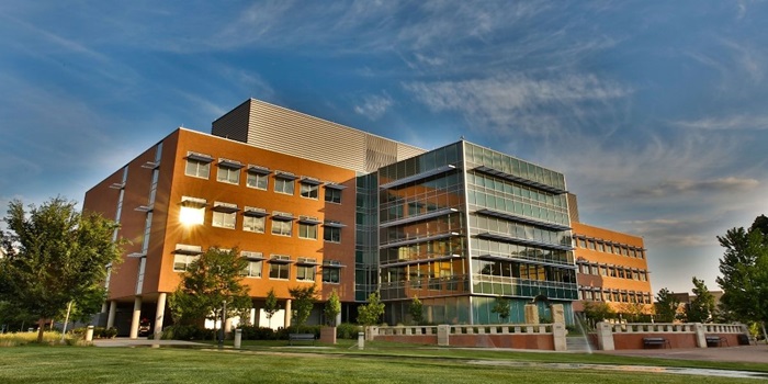 Modernbrickandglassbuilding