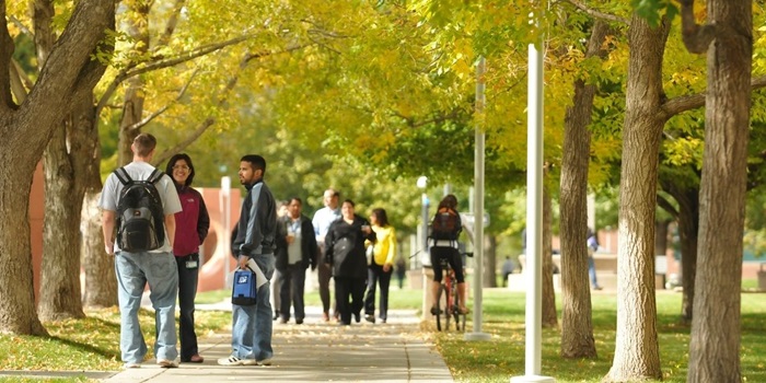 Bustlingcampusinthefall