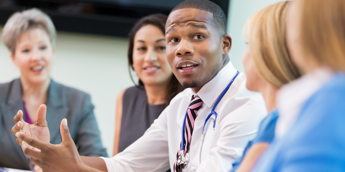 Doctorsmeetinaboardroom