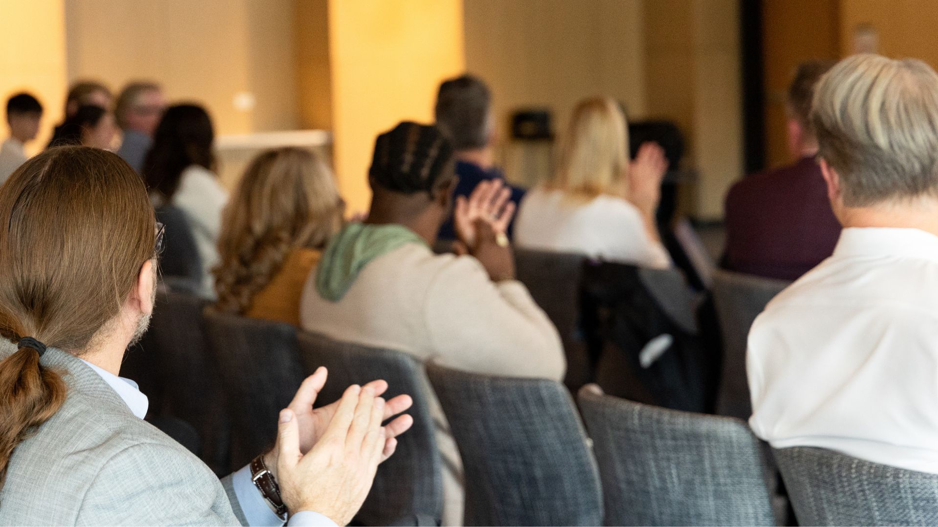 GroupofdoctorsclappingduringIHQSEprogram