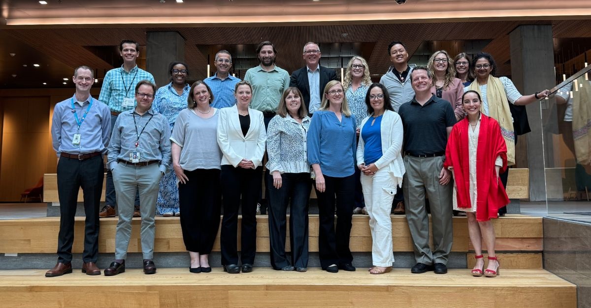 GroupofhealthcareprofessionalsfromUCHealthwhoparticipatedinFoundationsinHealthcareLeadershipsmilingforaphoto