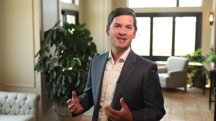 HeadshotofDrMichaelLampe