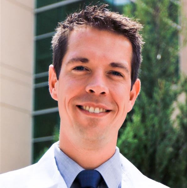 HeadshotofDrChristopherKing