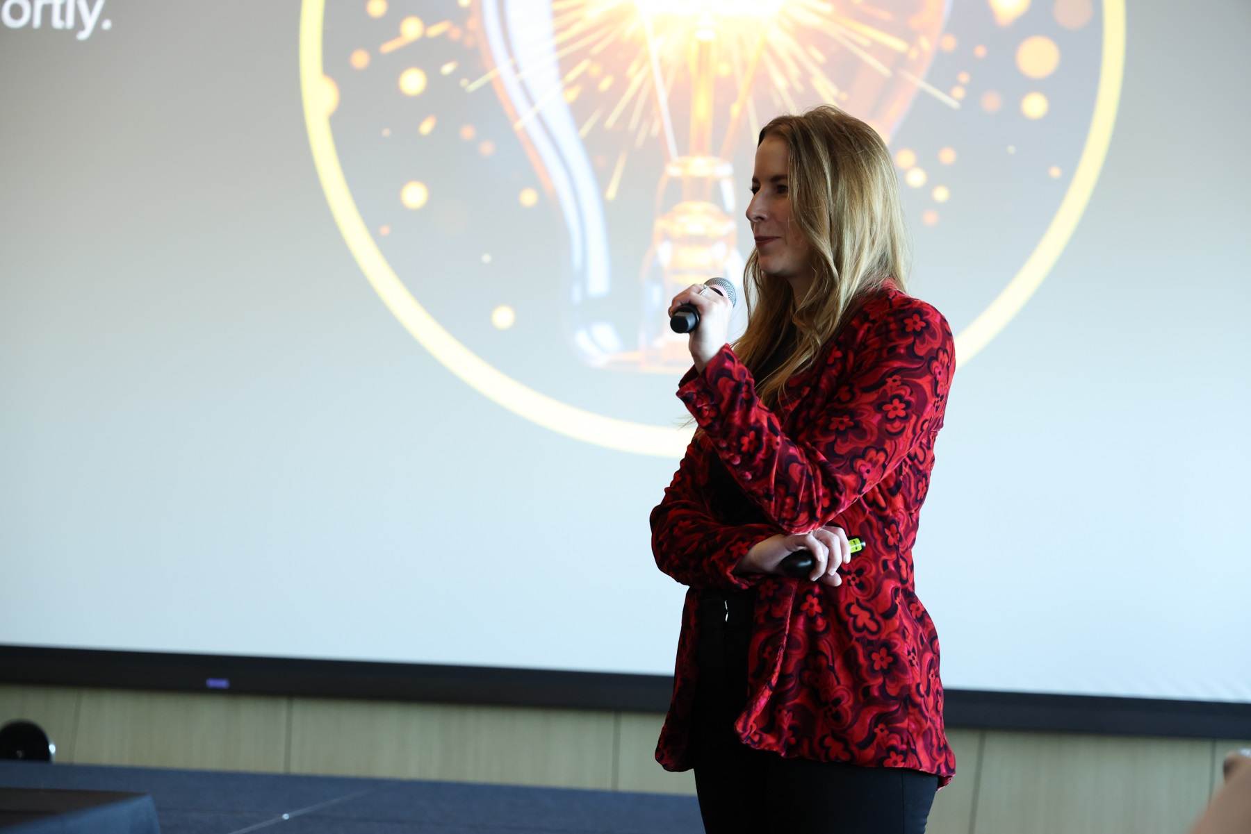 AimeeGardnerintroducingaudiencevoting