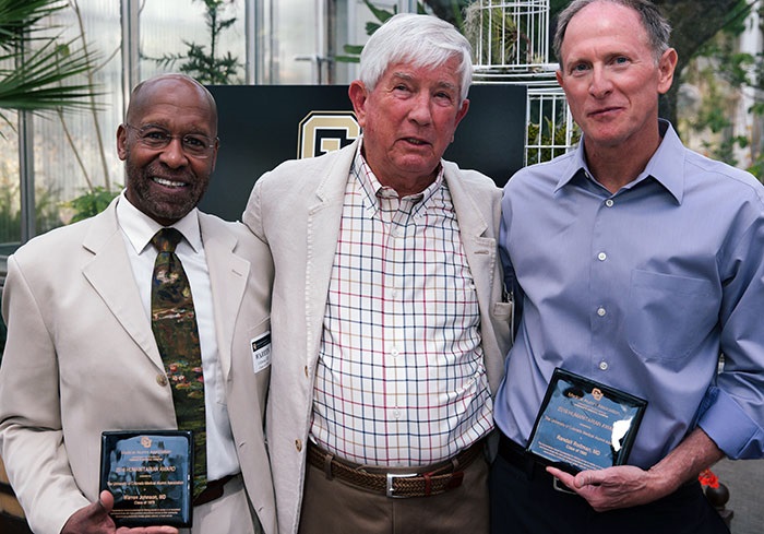 SOM_Botanical-Gardens-Alumni-Event_058__D3_0171