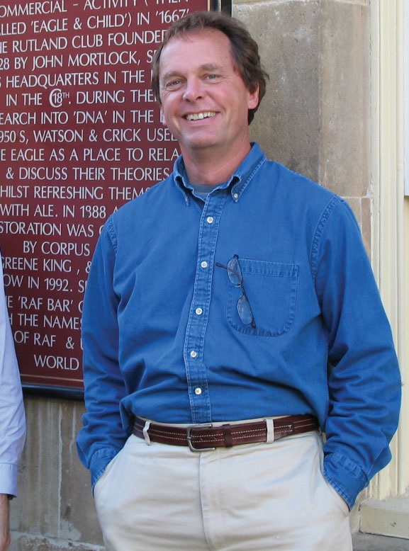 Mark-Johnston_full-body