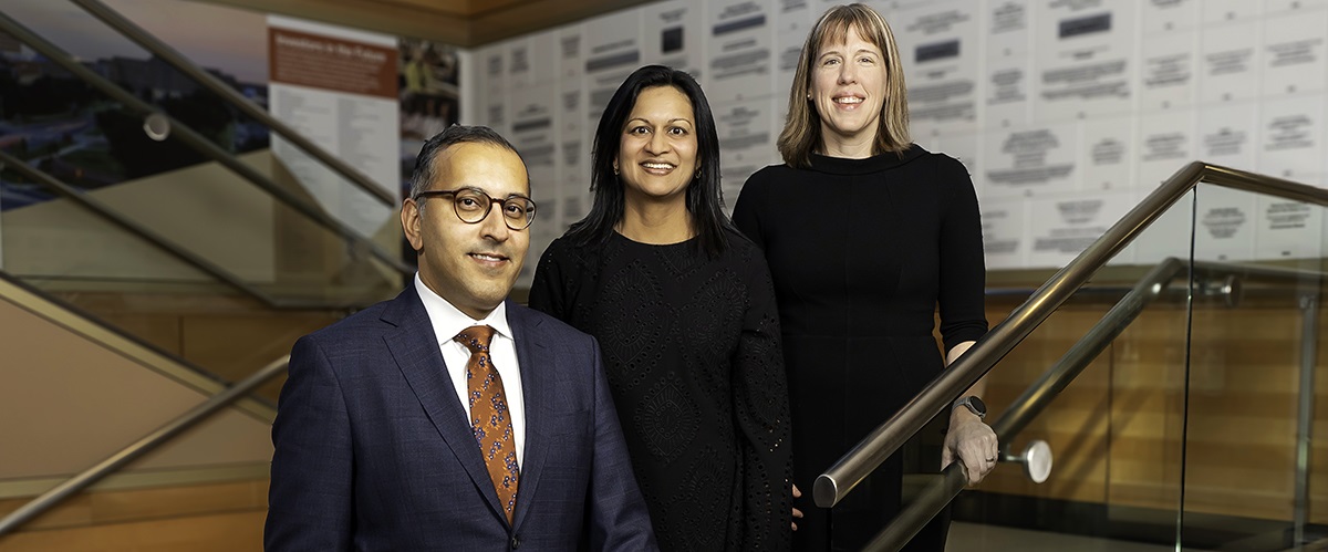 VineetChopraMDMScSunitaSharmaMDandChristineJonesMDonastaircase