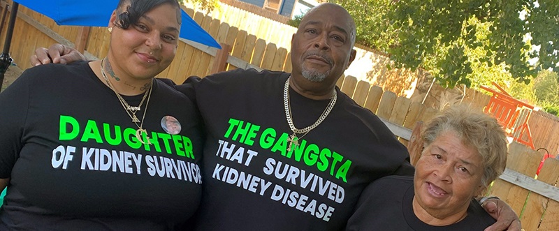 GeraldPaitywithsistersDianaGoodwinandRomariePaity