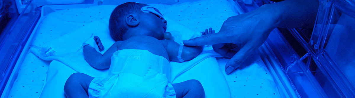 babyinnicuinbluelight