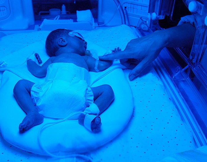 babybluelightNICU