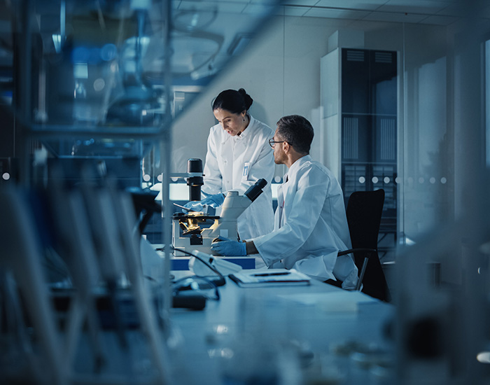 twopeopletalkinginbluelab