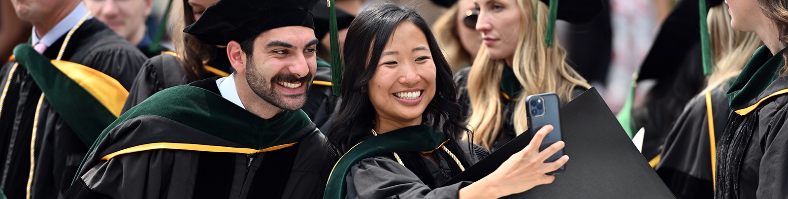 twomedicalgradstakingselfie