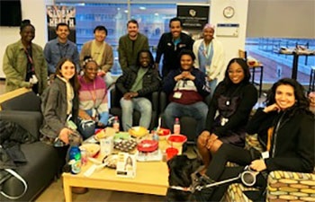 Studentsgatheredoncampus