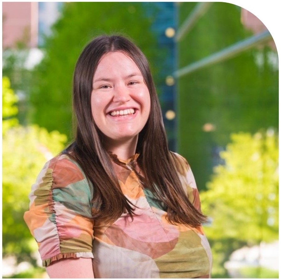 Melanie Lukasik Headshot