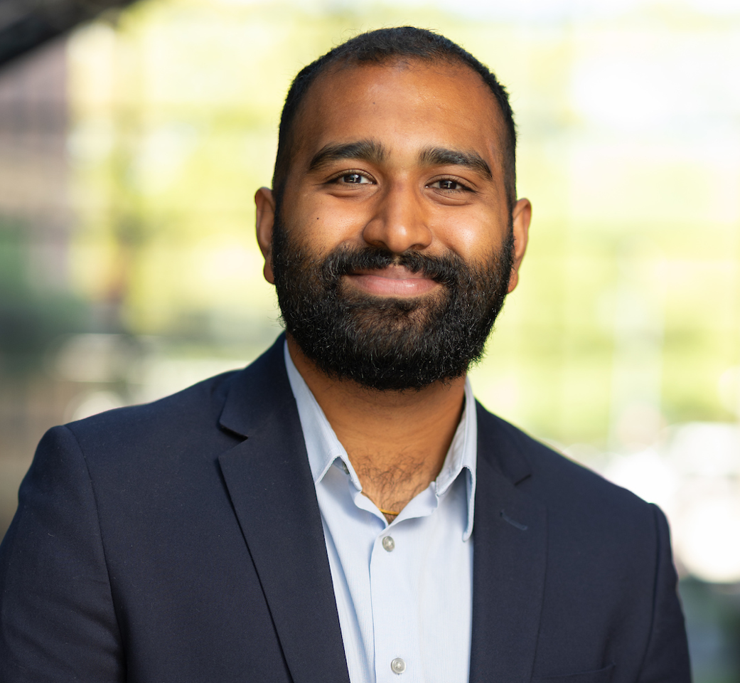 Abhi Mogili Headshot