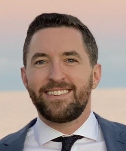 Picture of Daniel Resnick-Ault