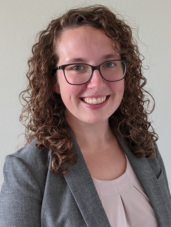 Contreras Headshot_2021 (3)