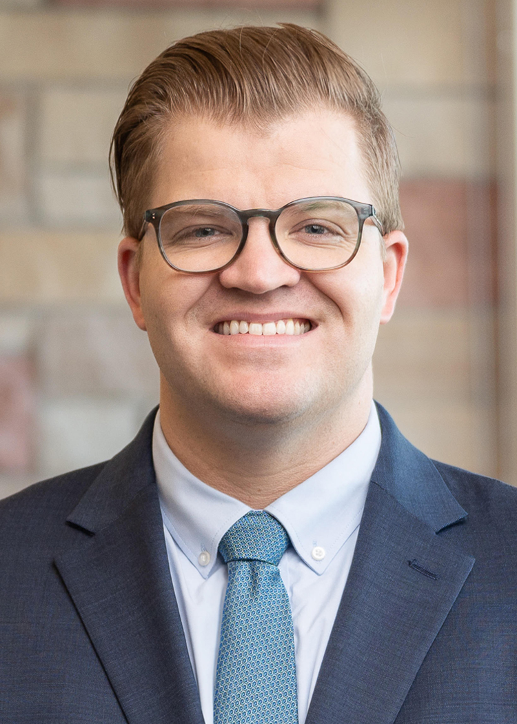 Chris DeVries, MD