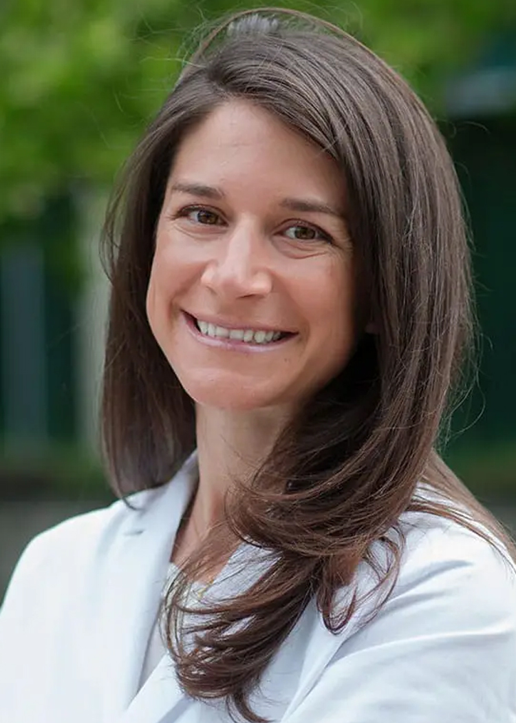 Cassandra Roeca, MD