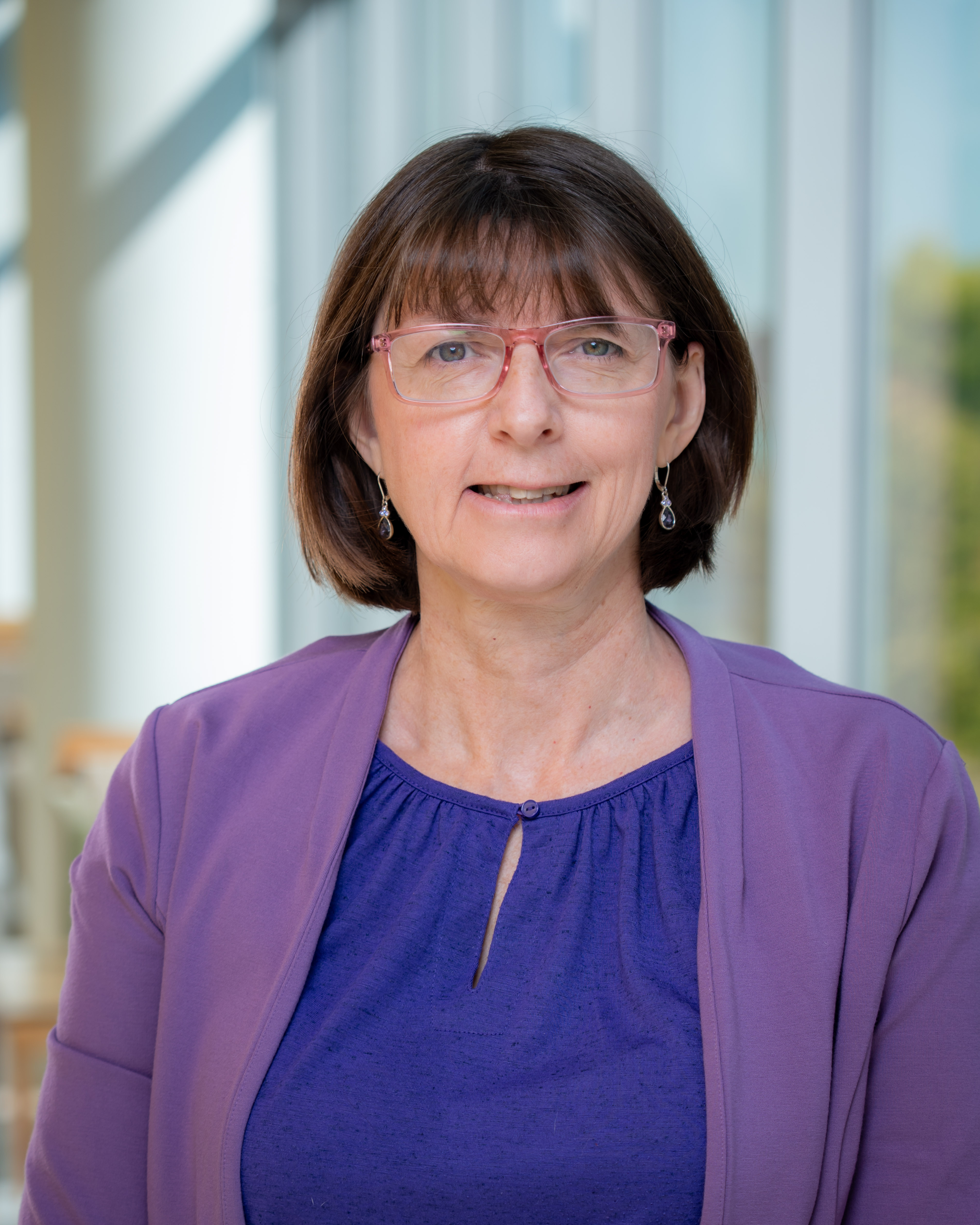 Katie Rennie Headshot