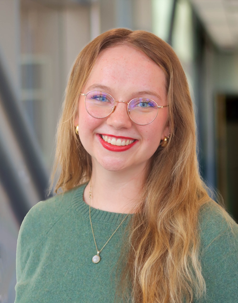Headshot of Charlotte Plotzke