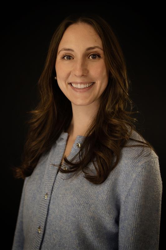 Nicolle Puzzella headshot.