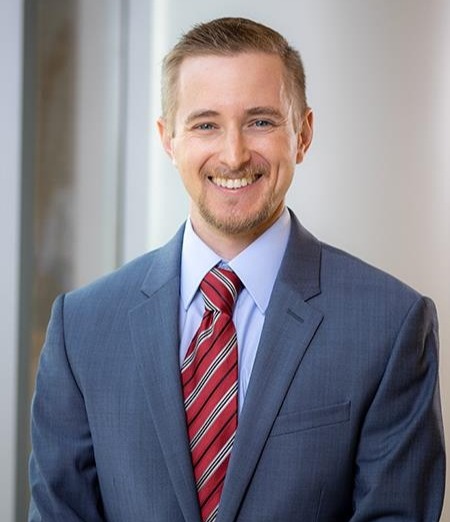 Professional photo of man in suit