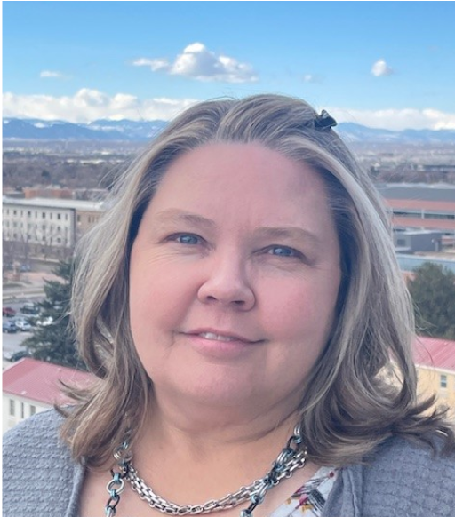 amanda headshot final